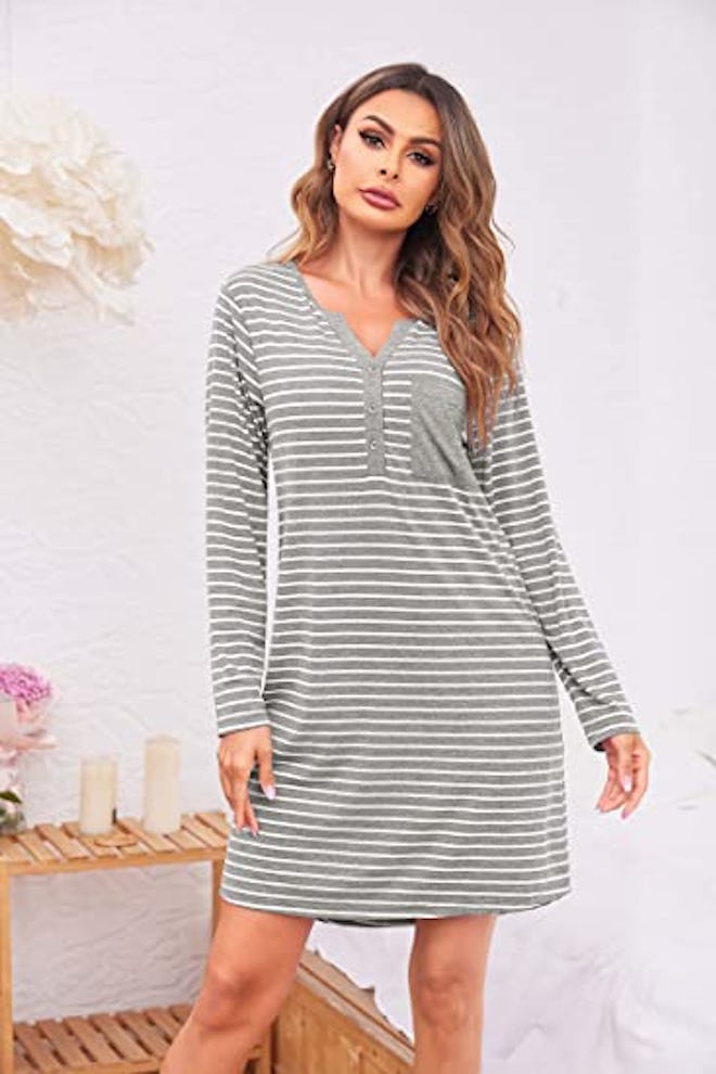 Ekouaer Long Sleeve Button Down Nightshirt