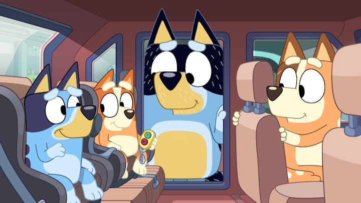 Bluey family in car. Dance Mode