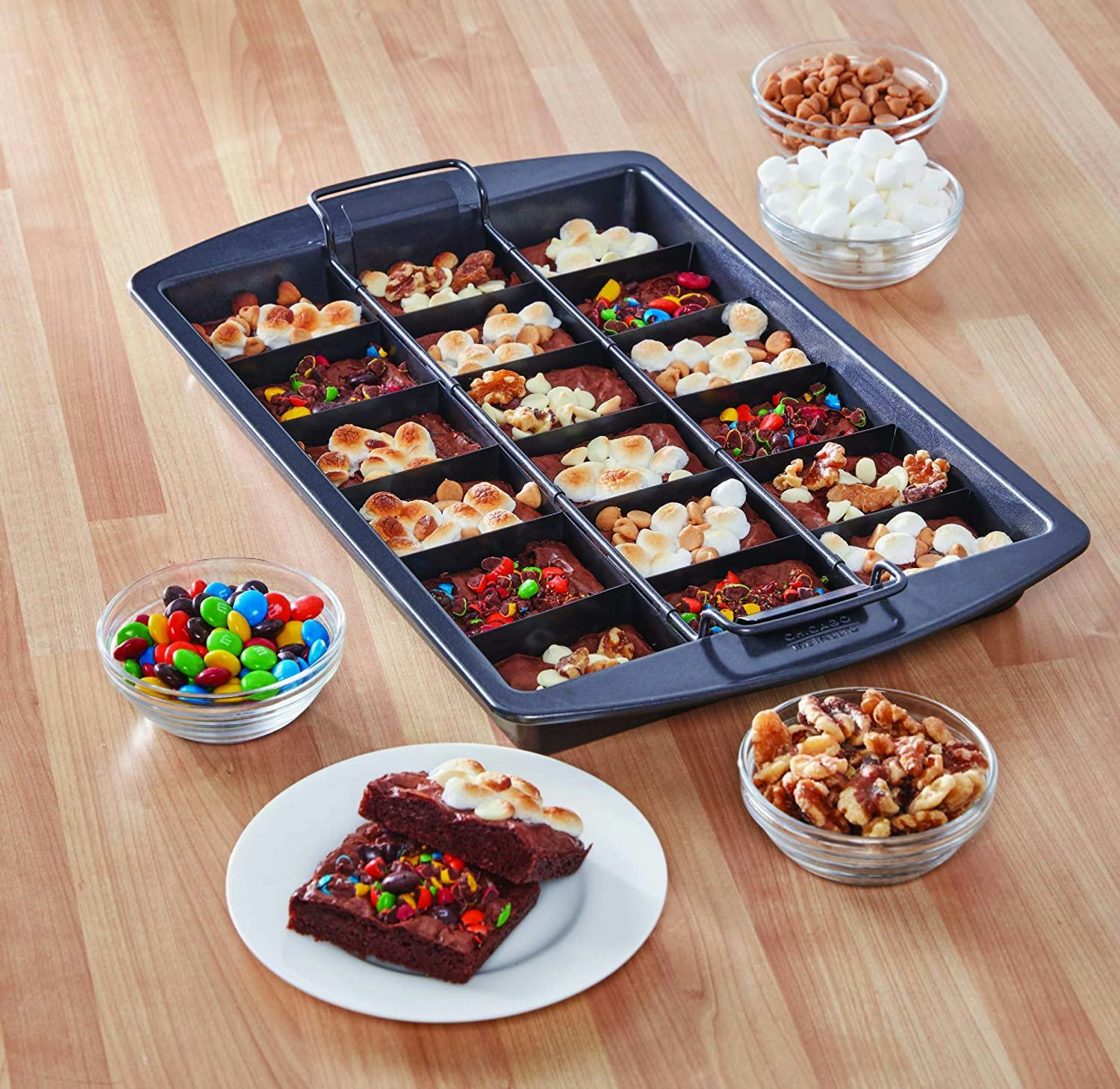 Chicago Metallic Slice Brownie Pan