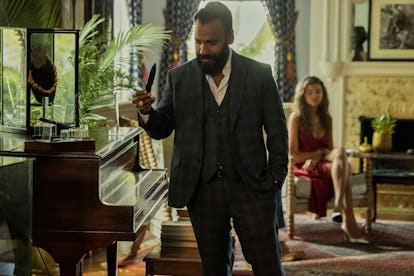Andy McQueen as Singh, Madison Bailey as Kiara in episode 301 of Outer Banks.