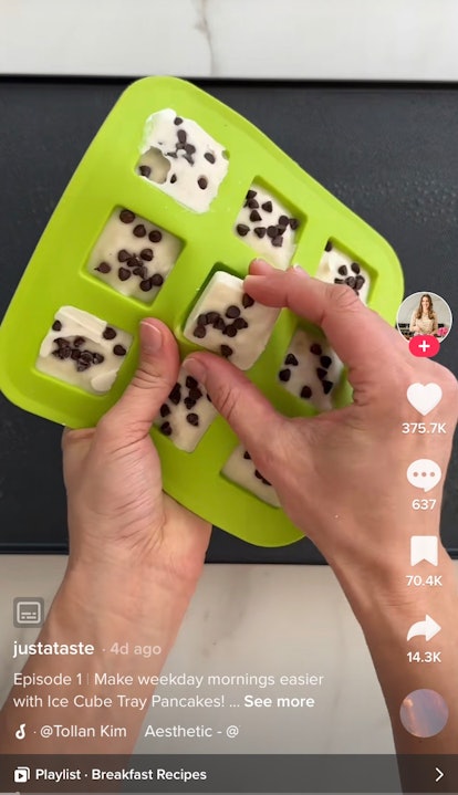 A TikToker show how to make pancakes with the ice cube tray pancake hack from TikTok. 