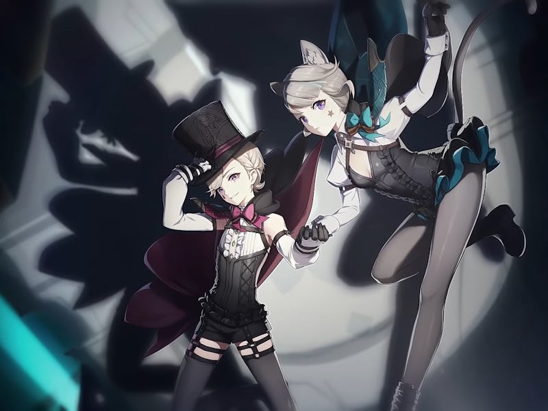 Lynet and Lynette holding hands