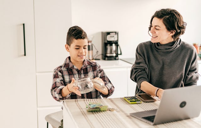 Budgeting apps can help teach kids financial literacy.
