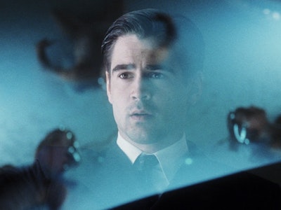 Colin Farrell looks through a window at a trio of precogs in 2002's Minority Report