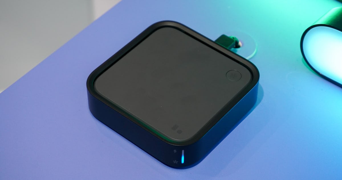 Samsung's SmartThings Station wireless charger and smart hub are a ...