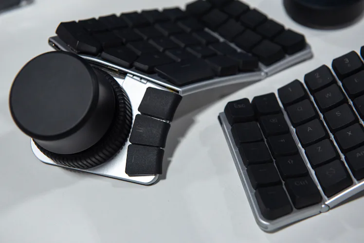 Modular Keybarod This modular keyboard includes a dial and trackpad for peak productivity