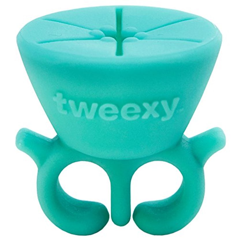 tweexy Wearable Nail Polish Holder Ring