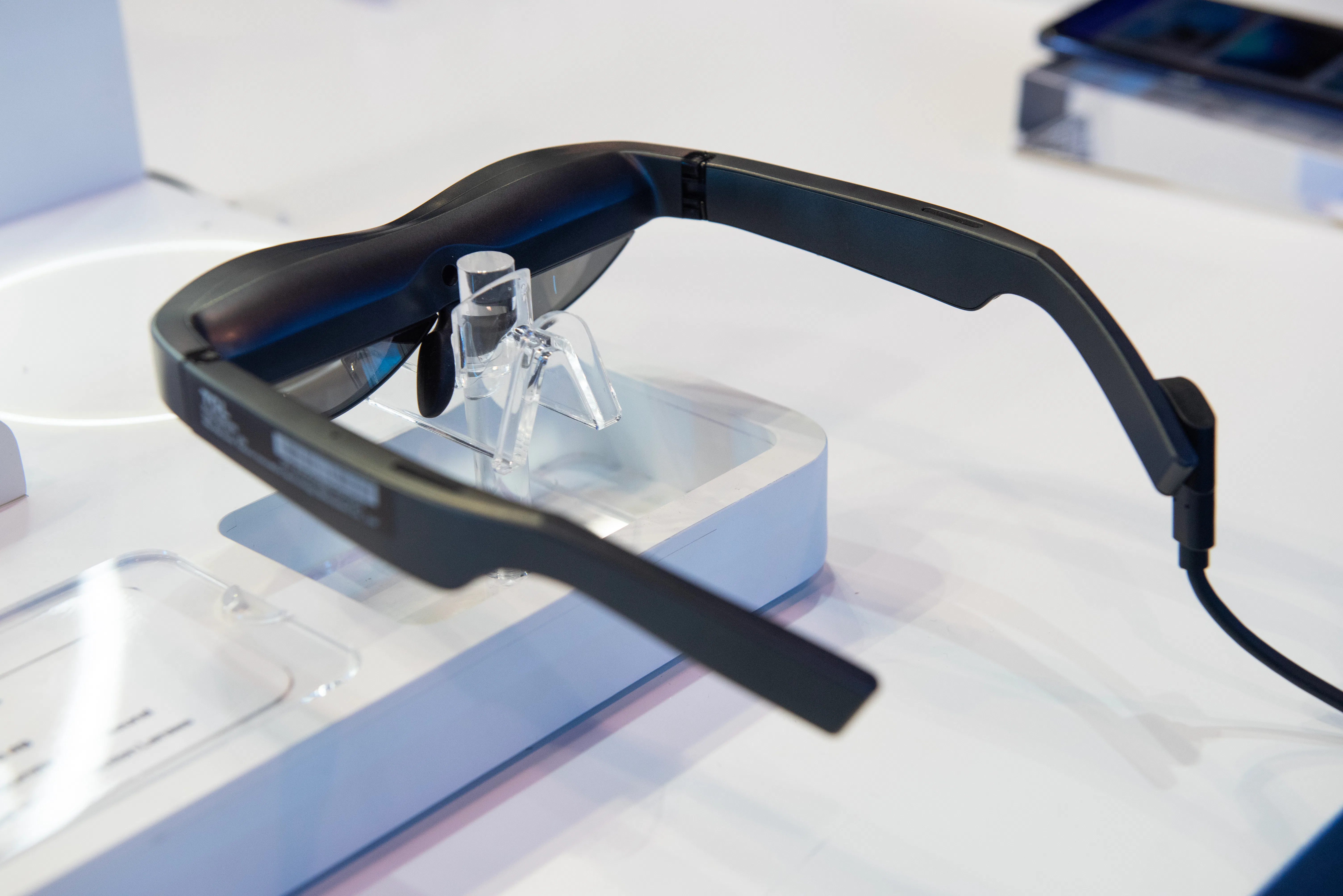 TCL will dive into AR and VR with its first-ever glasses and headset ...