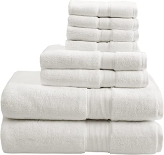 These plush bath towels make great Brooklinen alternatives as they're made of 100% Turkish cotton an...