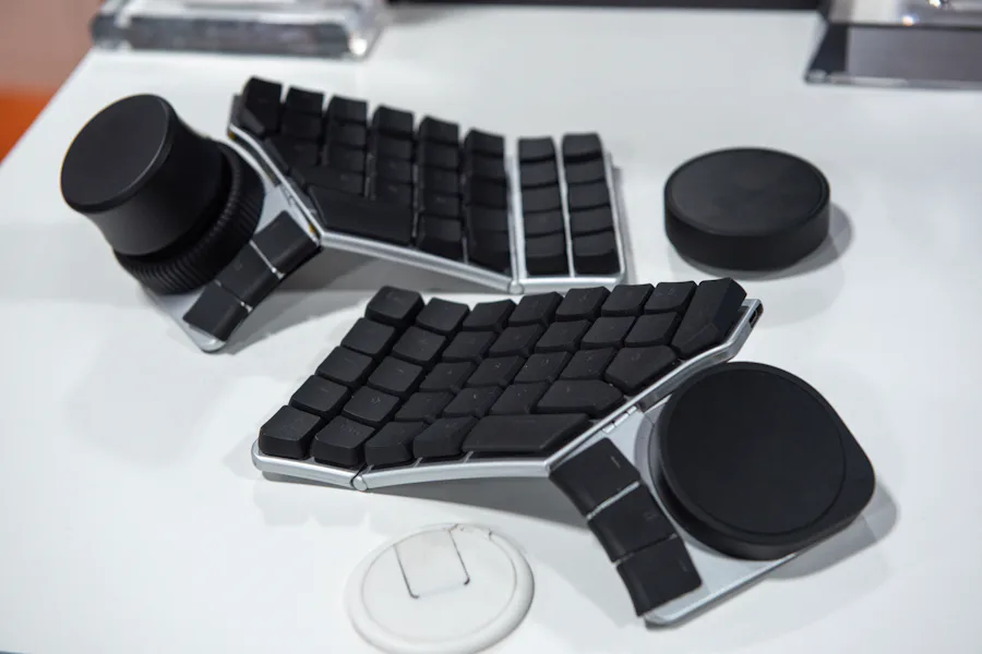Split Keyboard Modular This modular keyboard includes a dial and trackpad for peak productivity