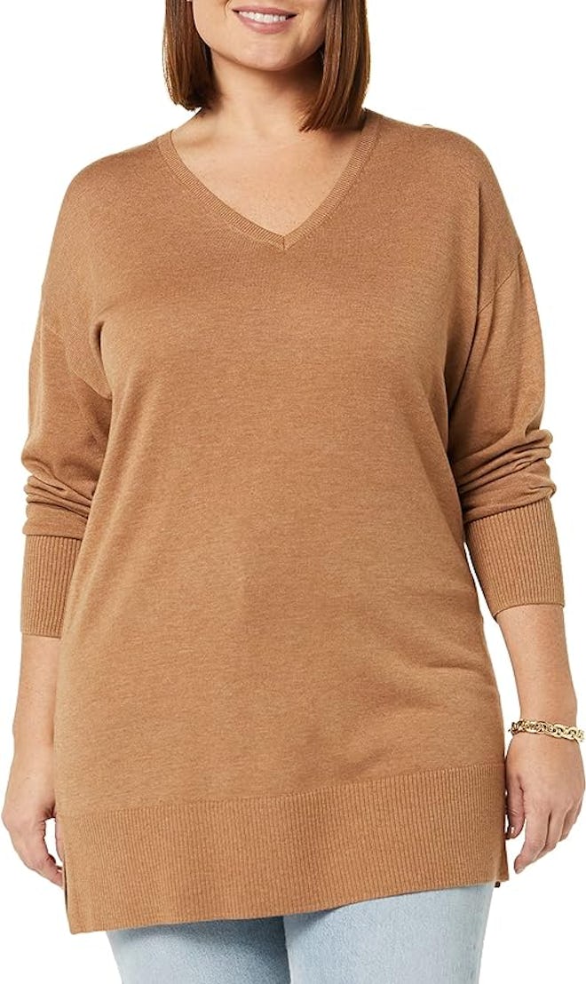 Amazon Essentials Long-Sleeve V-Neck Tunic Sweater
