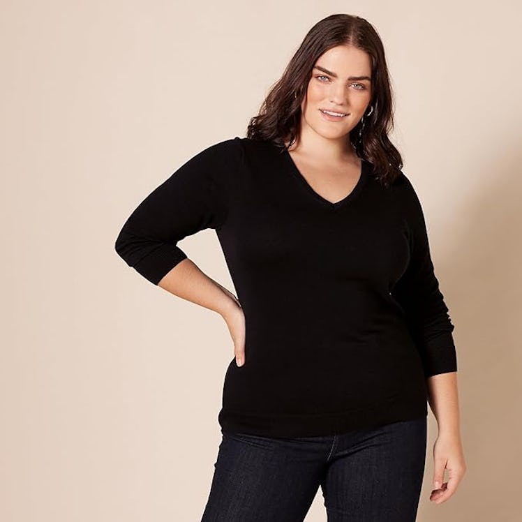 Amazon Essentials Long-Sleeve V-Neck Sweater