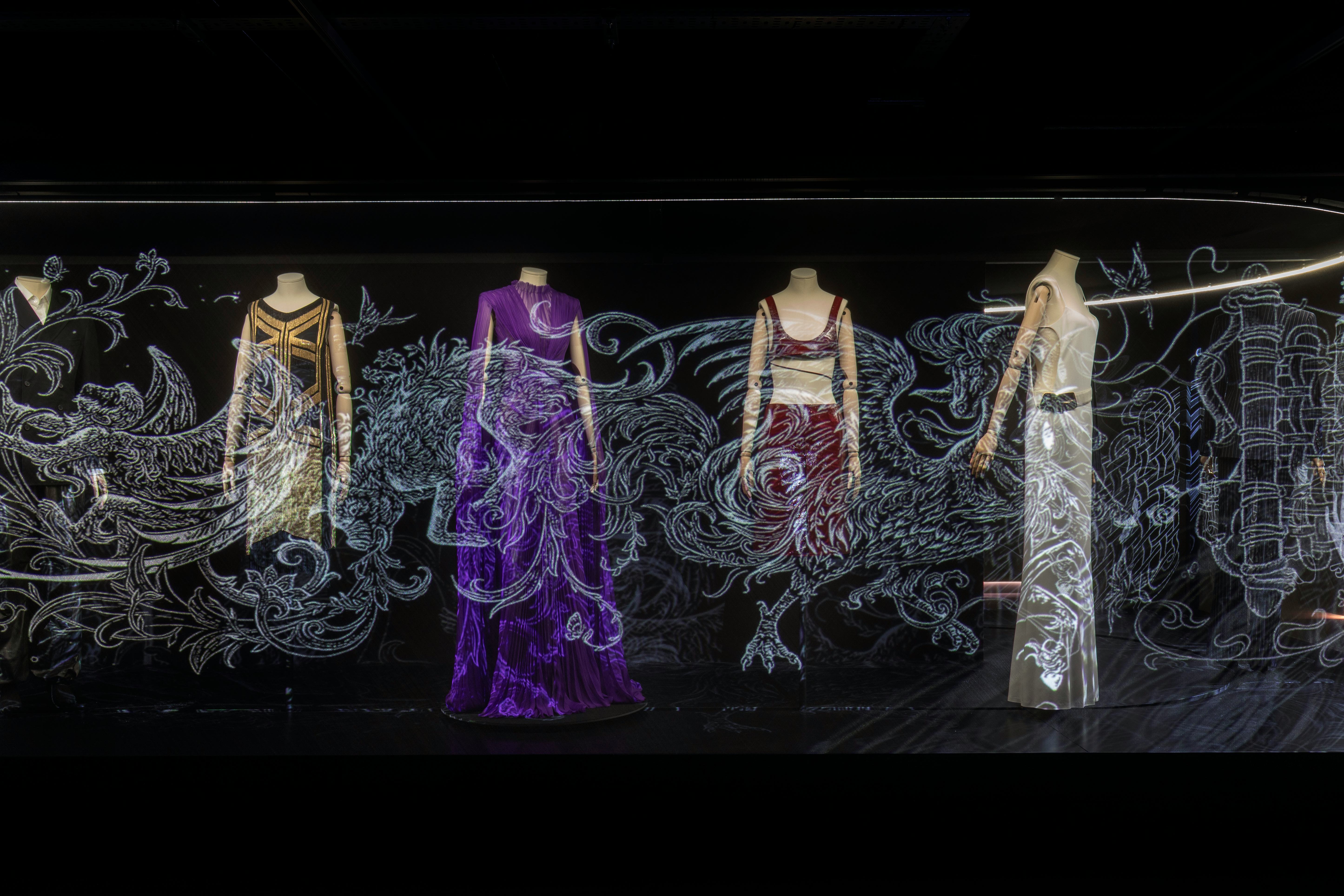 GUCCI*足元を華やかに演出*Miami プラットフォーム スライド 楽天市場】【美品】 GUCCI / グッチ | モノグラム