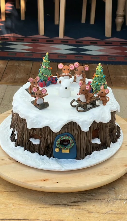 A cake by Tasha from ‘Great British Baking Show.’ Screenshot via Instagram