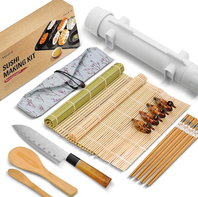 ISSEVE Sushi Making Kit (15 Pieces)