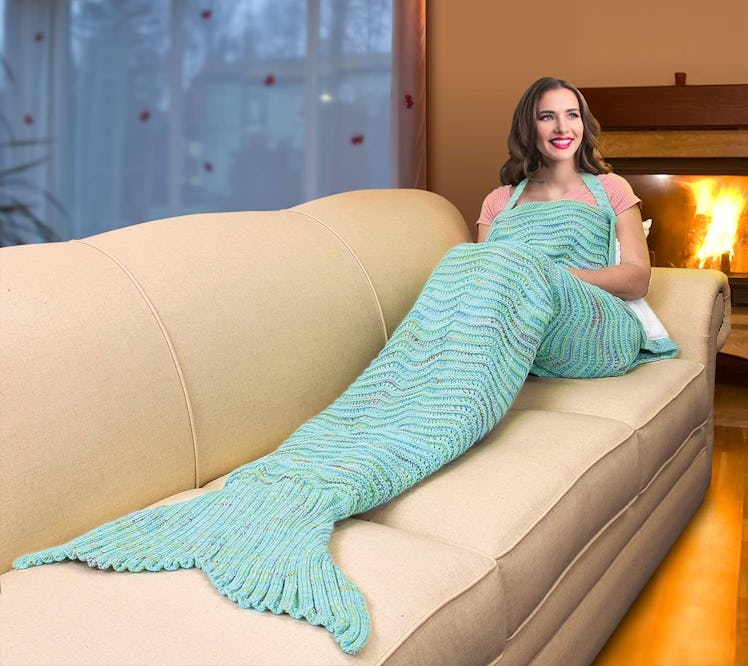 Catalonia Mermaid Tail Sherpa Blanket