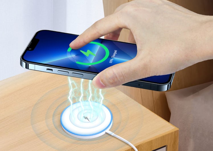 Wtuhu Magnetic Wireless Charger 