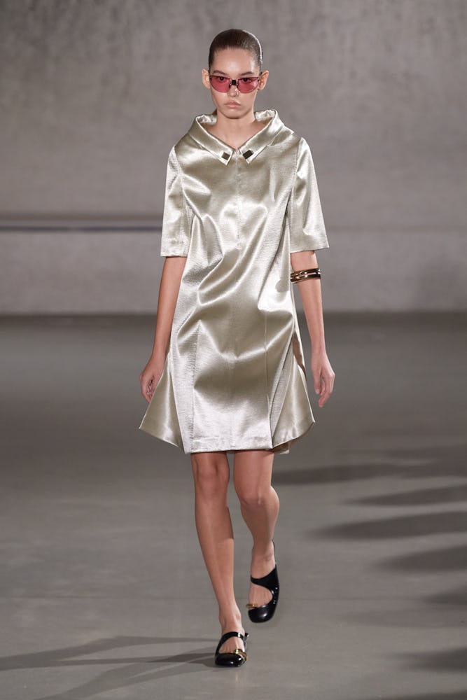 a look from Tory Burch spring 2024 runway 