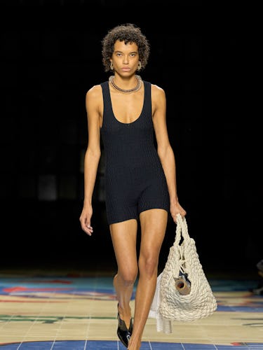a look from Bottega Veneta spring 2024 runway