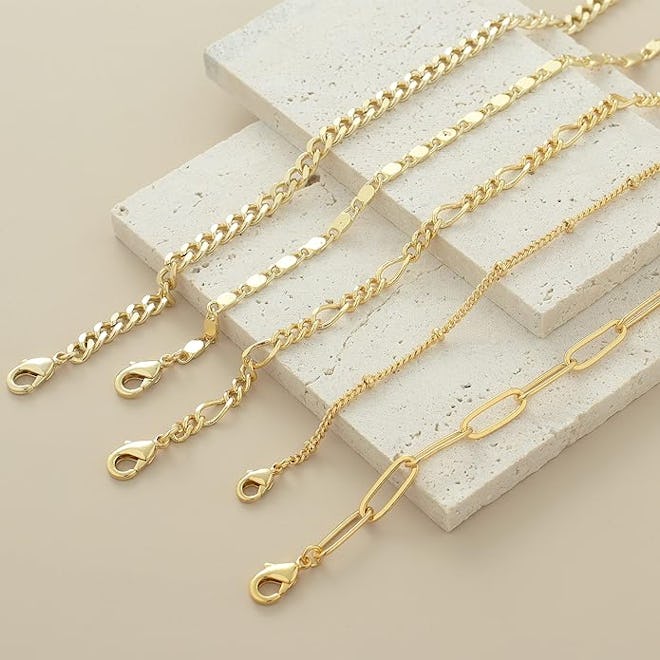 Reoxvo Dainty Gold Chain Bracelets