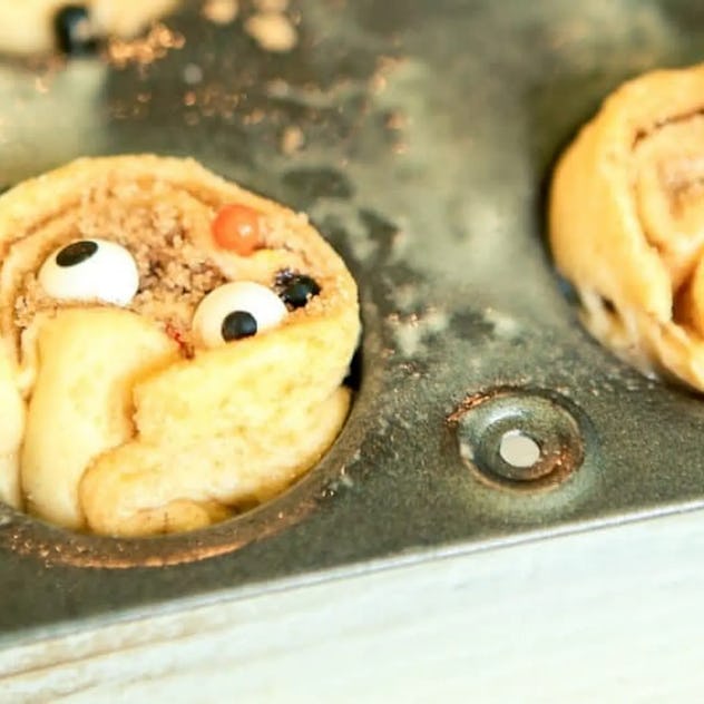 halloween spooky clipart mini Halloween cinnamon rolls