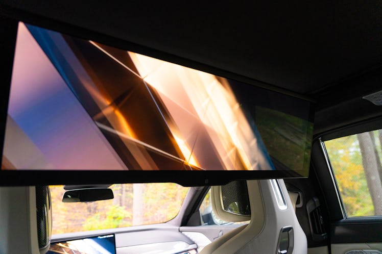 The BMW i7's theater screen.