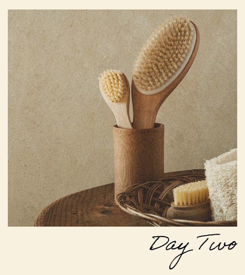 While trying out Gwyneth Paltrow’s wellness routine, I leaned into dry brushing and saw the benefits…