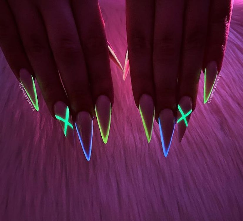French tip glow nails.