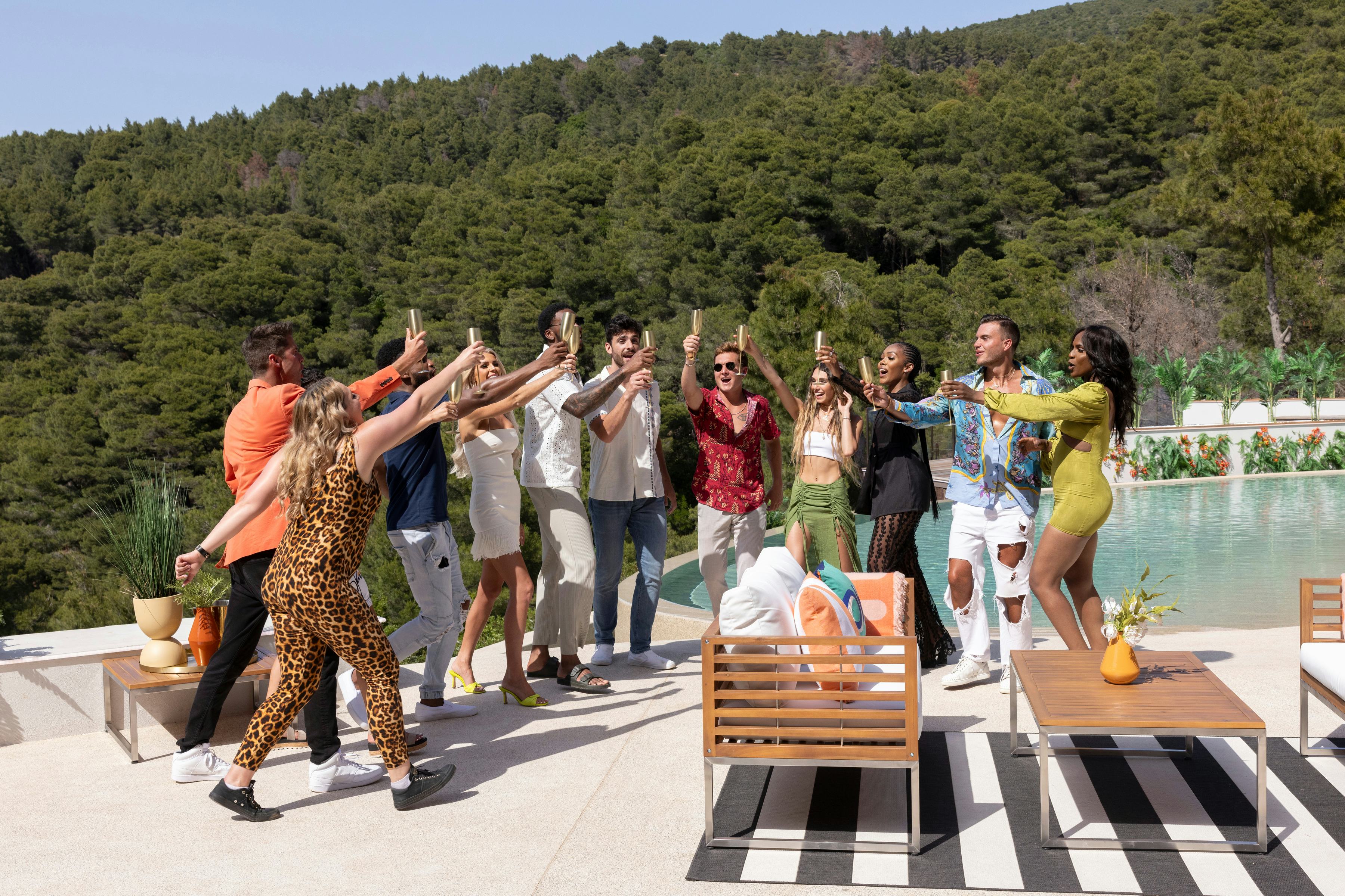 Where Is Linda From &lsquo;Surviving Paradise&rsquo; Today? The Winner Split The