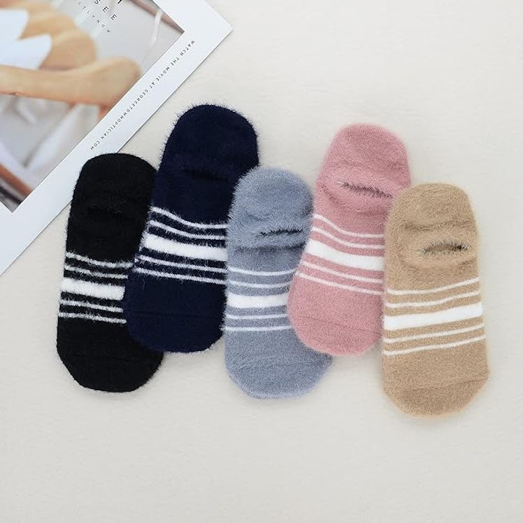 Zando Fuzzy Socks with Grips (5 Pairs)