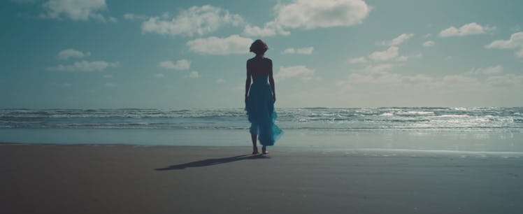 Taylor Swift's "Out Of The Woods" music video shows a beach vibe, which is why fans think '1989' is ...