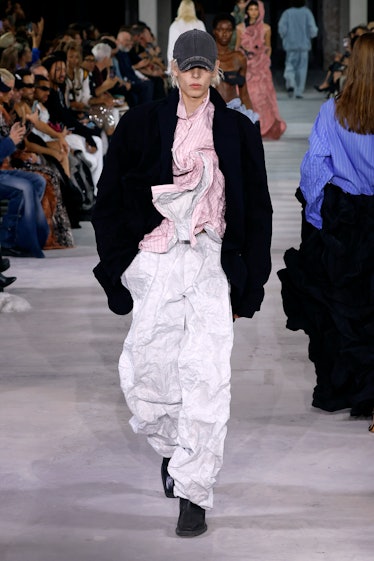 A model walks the runway during the Y/Project Womenswear Spring/Summer 2024 show as part of Paris Fa...