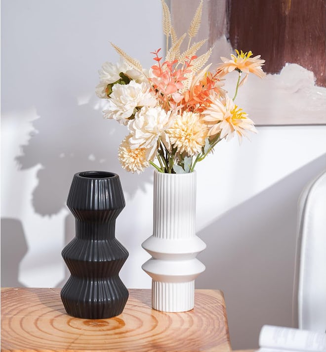TERESA'S COLLECTIONS Black and White Ceramic Vases (Set Of 2)