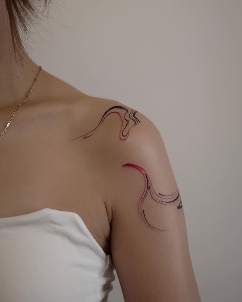Wavy lines tattoo.