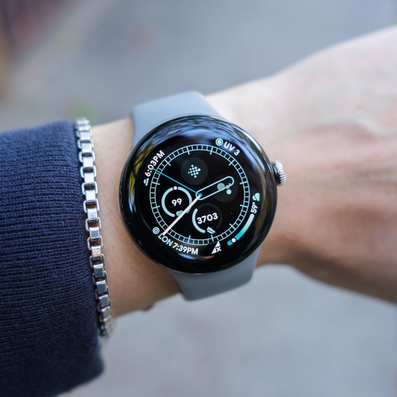 Google Pixel Watch 2 on Inverse Deputy Editor Raymond Wong's wrist.