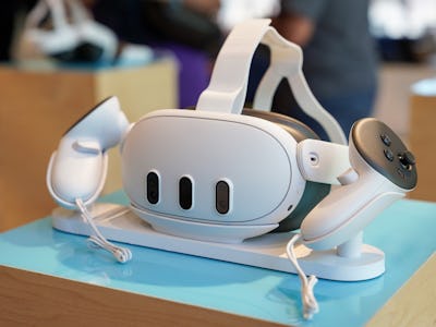 The Quest 3 can make like an Xbox and allow you to play console