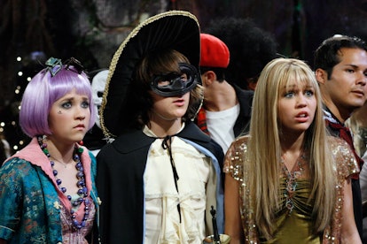 The best Disney Channel Halloween episodes include 'Lizzie McGuire,' 'That's So Raven,' 'Hannah Mont...