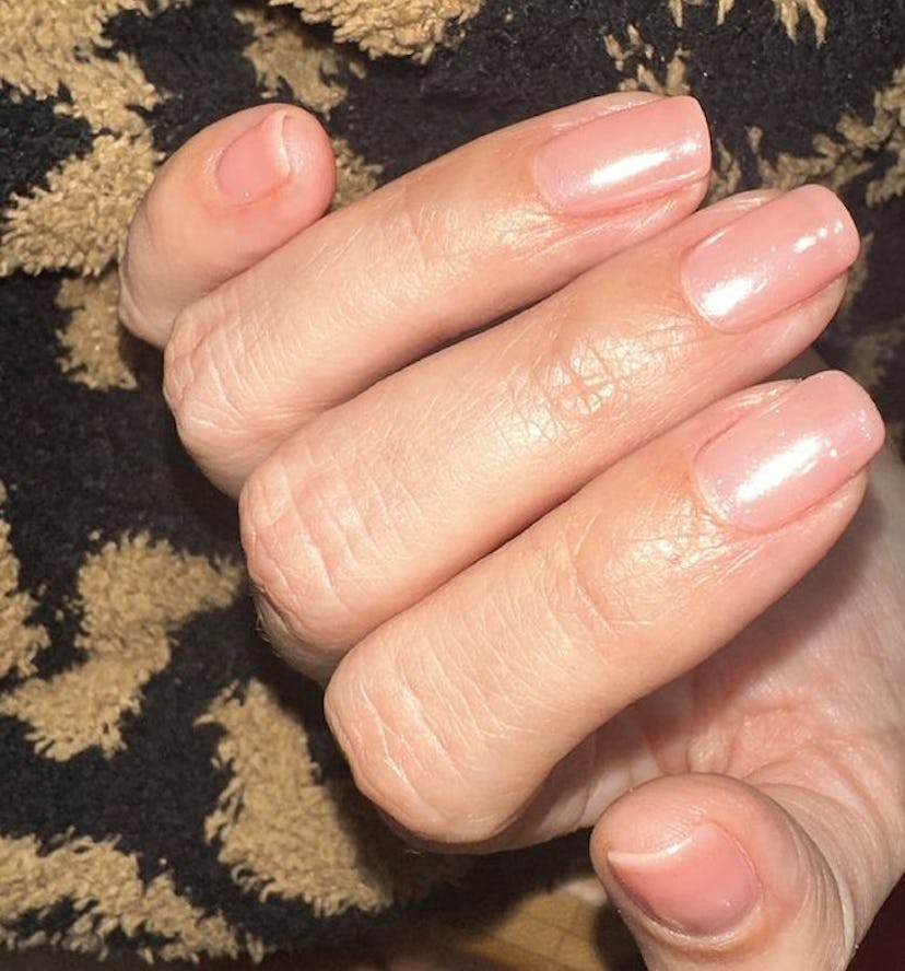 Kourtney Kardashian nude shimmer nails