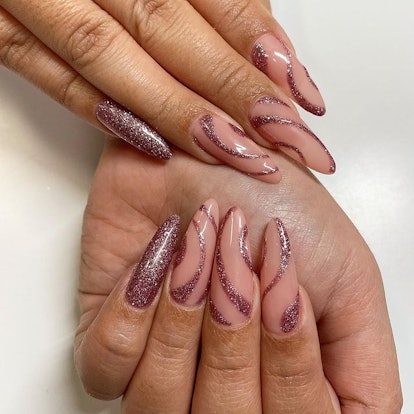 Dried Flower Nails Are the Trend For People Who Just Can't Quit
