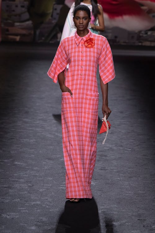 Chanel Spring 2024: Singing the Praises of Simplicity 9 645a5b27 5eba 4561 a68c 0ead39ecb2cb gettyimages 1714902837