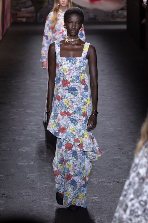 Chanel Spring 2024: Singing the Praises of Simplicity 5 b4f306ad 4a1c 45a3 bb84 76327c4c08ea gettyimages 1714903203