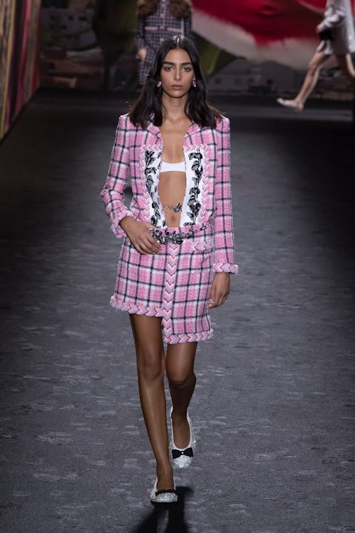 Chanel Spring 2024: Singing the Praises of Simplicity 40 e47dc1a6 3e80 47b6 a748 d13692e68cd9 gettyimages 1714902946