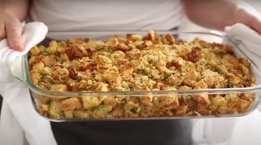 You can make a bacon stuffing as your college Friendsgiving recipe. 