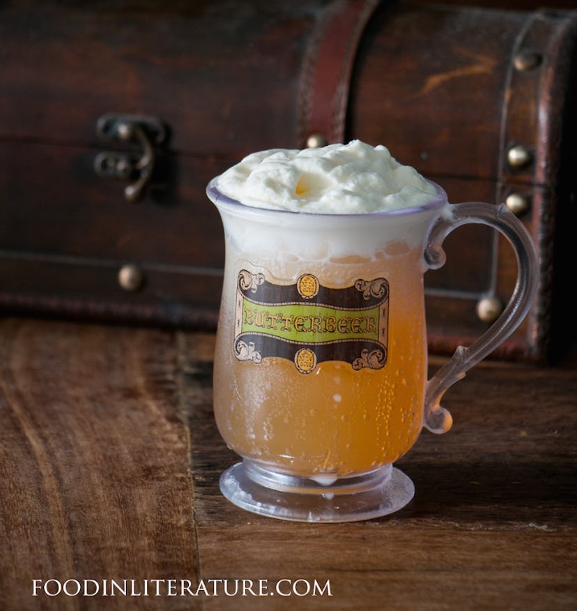 Halloween mocktail fashioned after butterbeer from Harry Potter