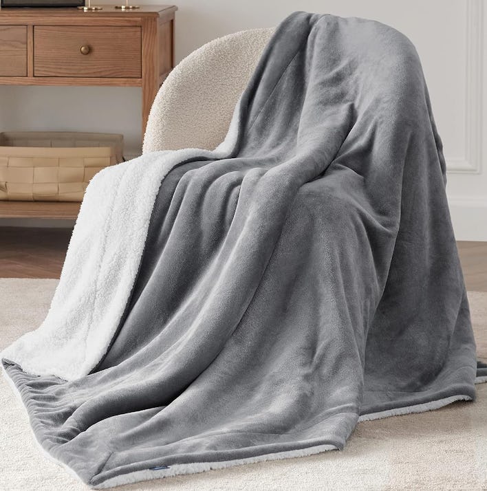 Bedsure Sherpa Fleece Blanket