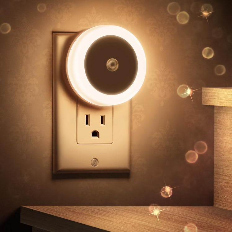 Briignite Night Lights Plug into Wall [4-Pack]