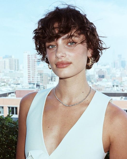 How to style a pageboy bob.
