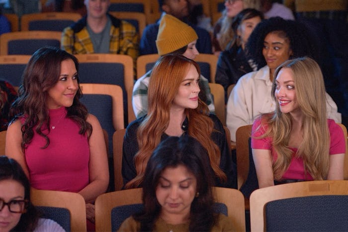 'Mean Girls' cast reunites for Walmart ad.