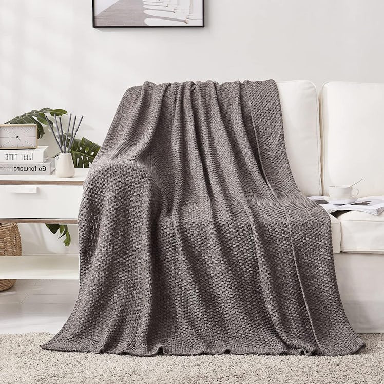 Longhui Bedding Knitted Throw Blanket