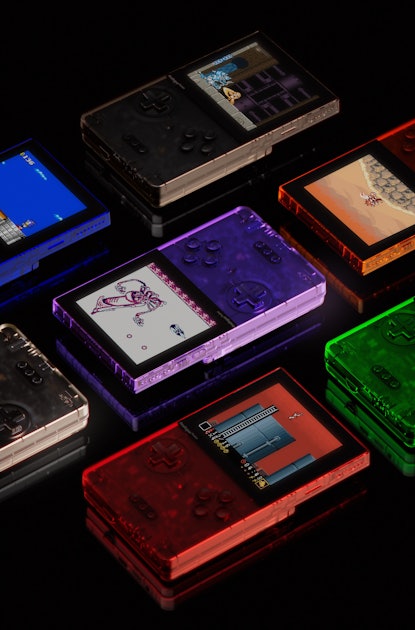 The 12 Best Transparent Handhelds, Earbuds, and Chargers For Capturing ‘90s Nostalgia